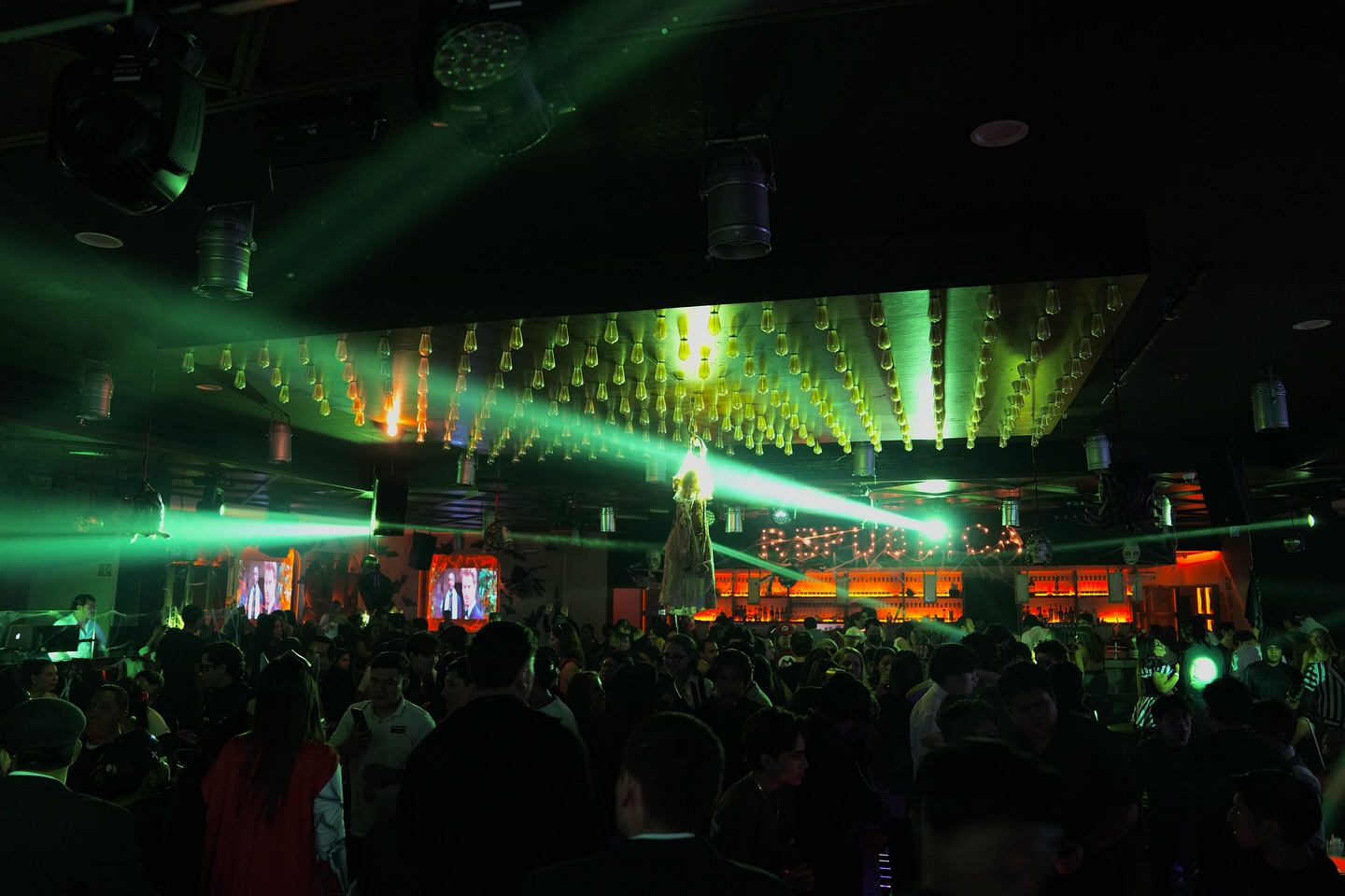 República De Cuernavaca - pista y luces