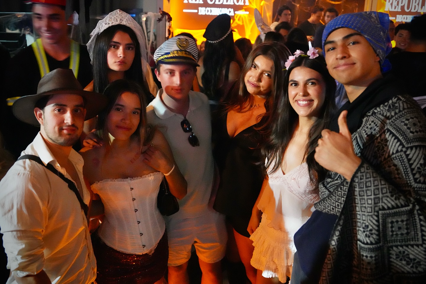 Grupo de amigos en República De Cuernavaca